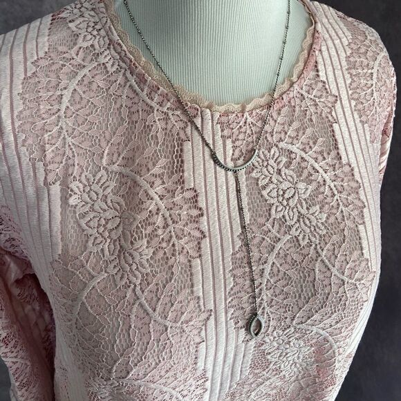 POL Pink Lace Shift 3/4 Sleeve Dress - Picture 10 of 12